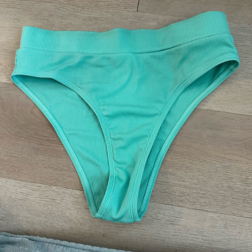 Swimsuit bottoms